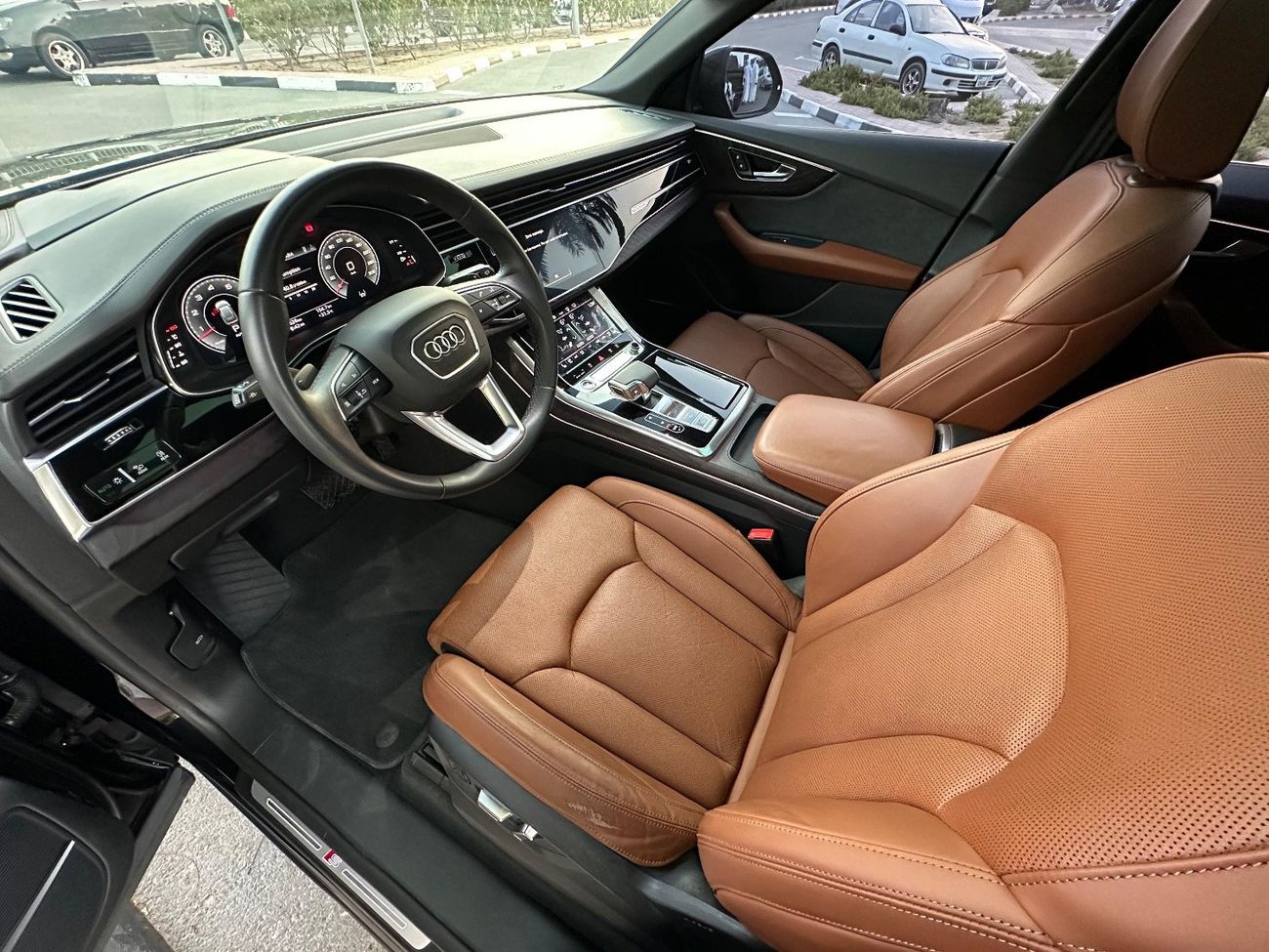 Audi Q8 55 TFSI quattro S-Line 3.0L (340 HP)