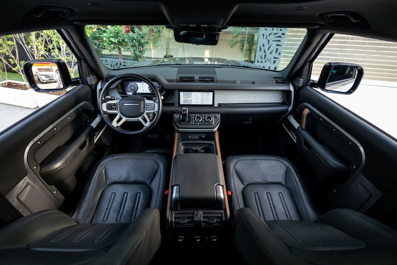 لاند روفر ديفندر P400 90 HSE 3.0L (5 Seater)