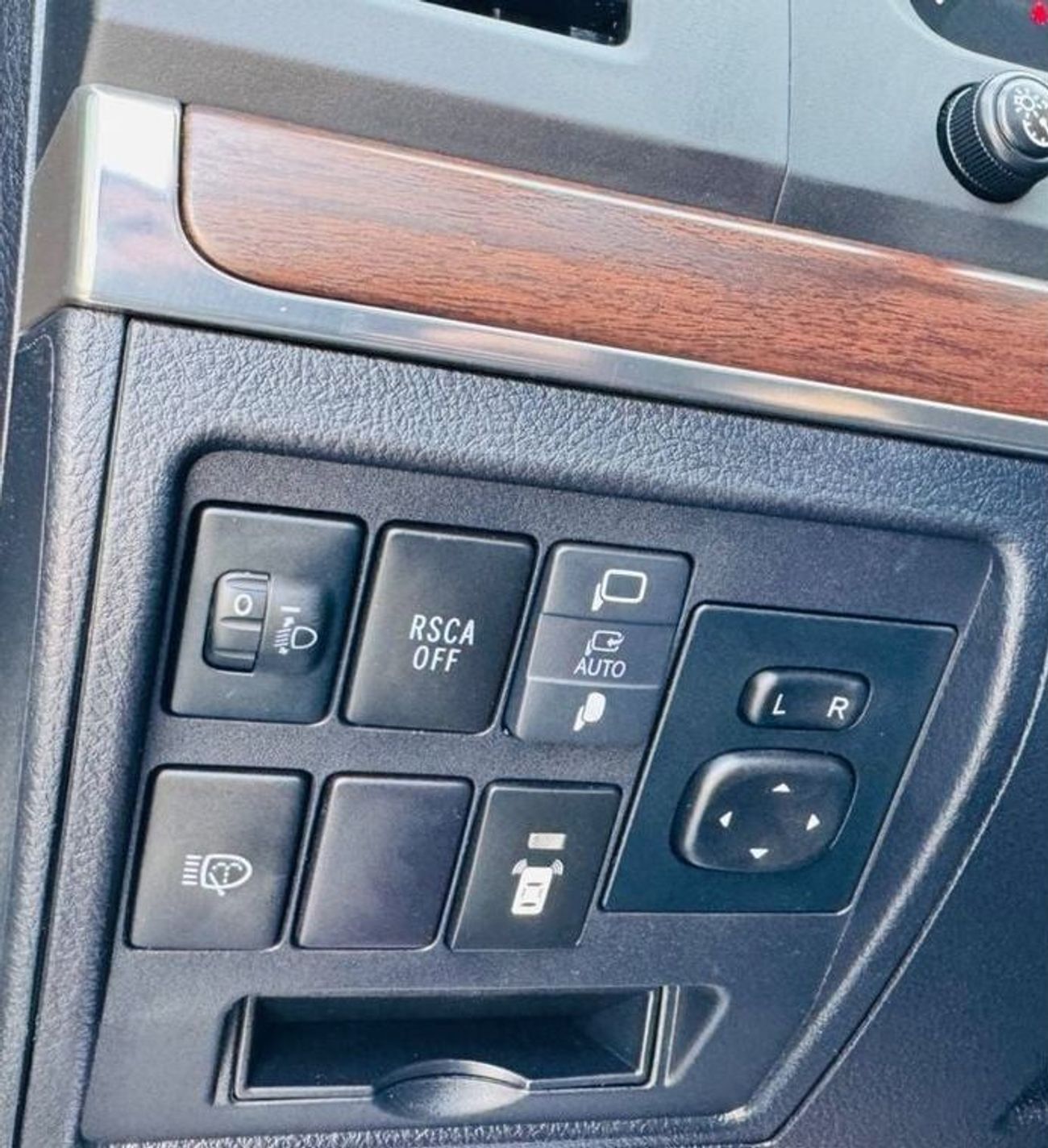 تويوتا لاند كروزر GXR 4.0L (271 HP) 4WD