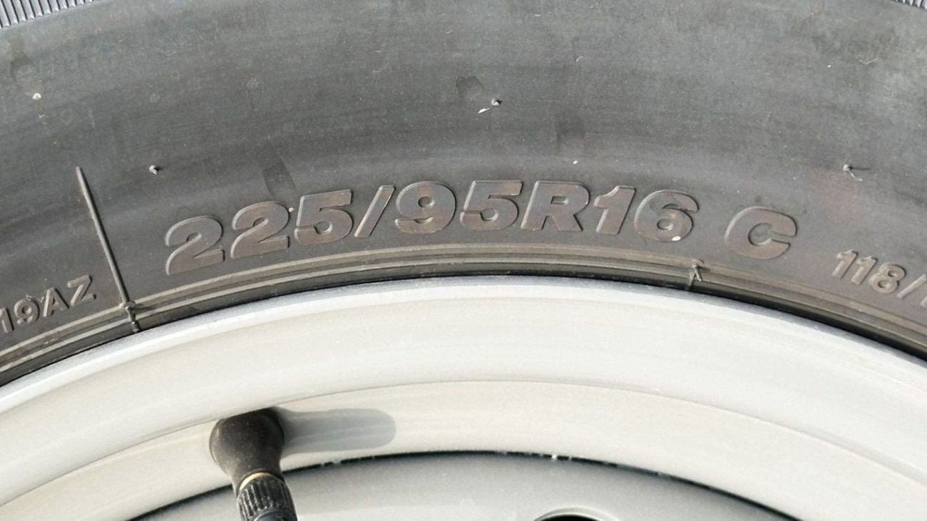 Toyota Land Cruiser 70 TOYOTA LAND CRUISER LC76 4.2D MT MY2024 – WHITE