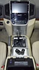 تويوتا لاند كروزر EXCELLENT DEAL for our Toyota Land Cruiser GXR ( 2018 Model ) in White Color GCC Specs