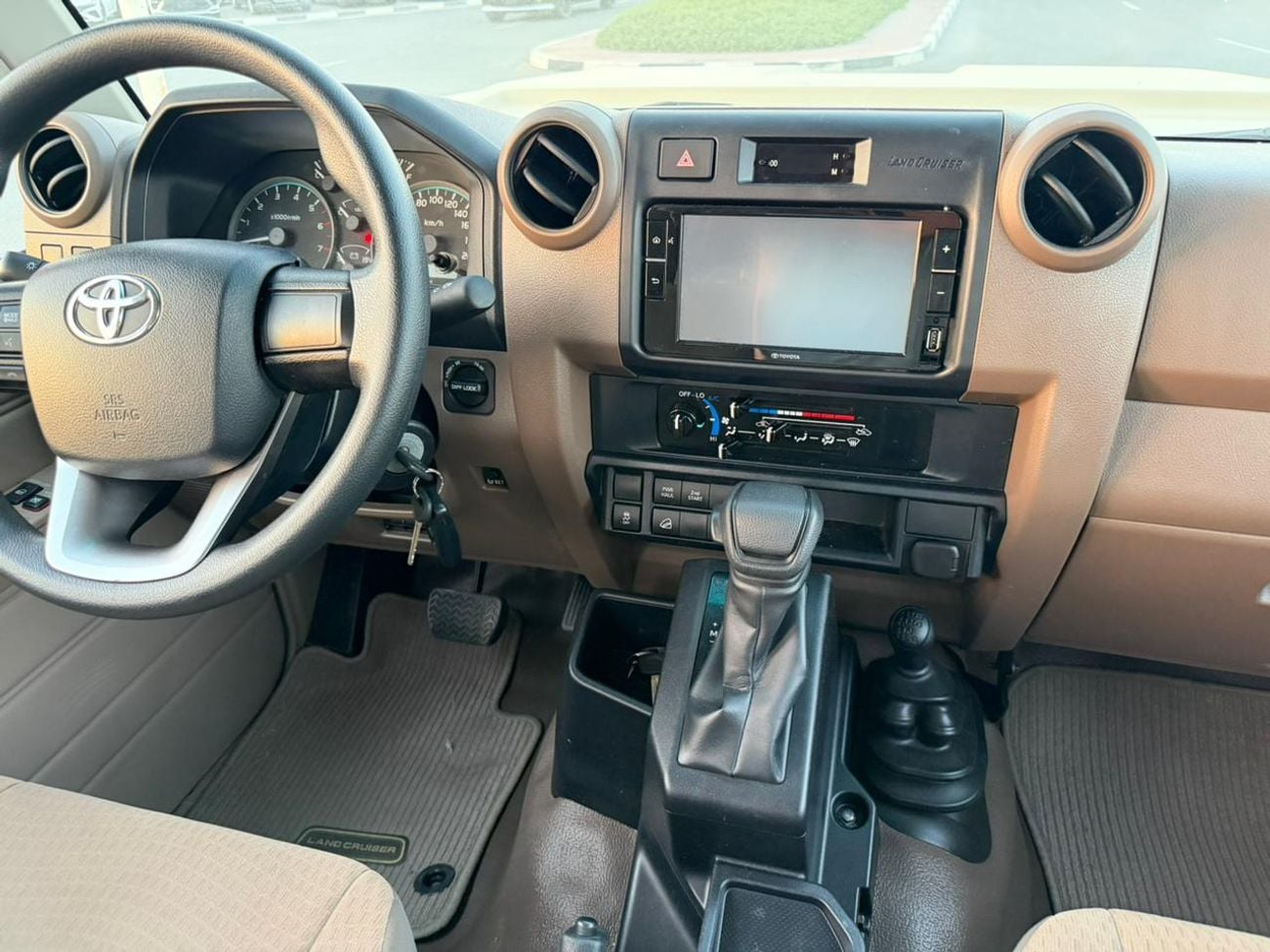 Toyota Land Cruiser Pick Up TOYOTA LAND CRUISER LC79 DC 4.0 MID option  2025