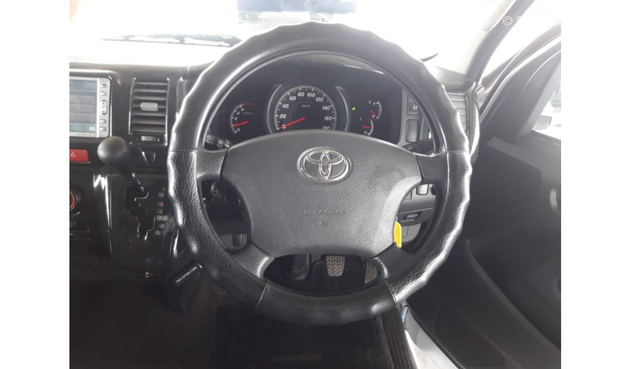 تويوتا هاياس Hiace RIGHT HAND DRIVE (Stock no PM 710 )