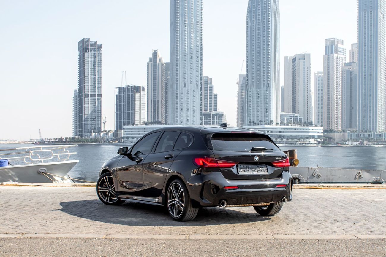 بي أم دبليو 120i M Sport 2.0L