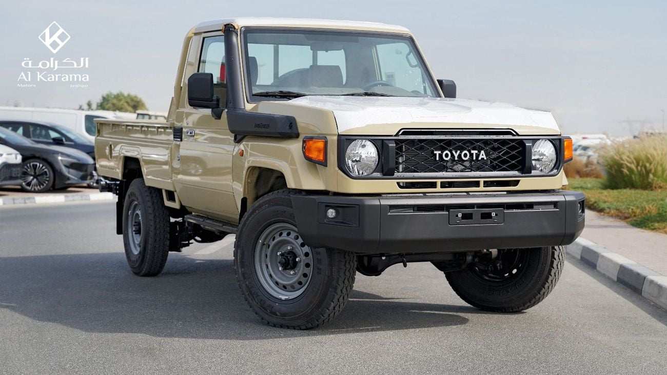 Toyota Land Cruiser Pick Up LC79 | 4.0L V6 | Automatic Transmission | Diff Lock | Power Mirror & Windows | GCC