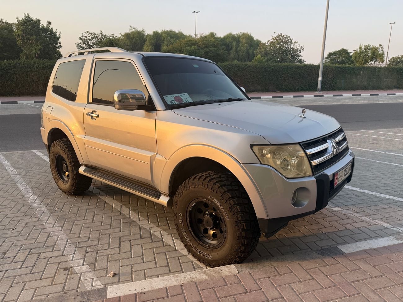 ميتسوبيشي باجيرو GLS LOWLINE