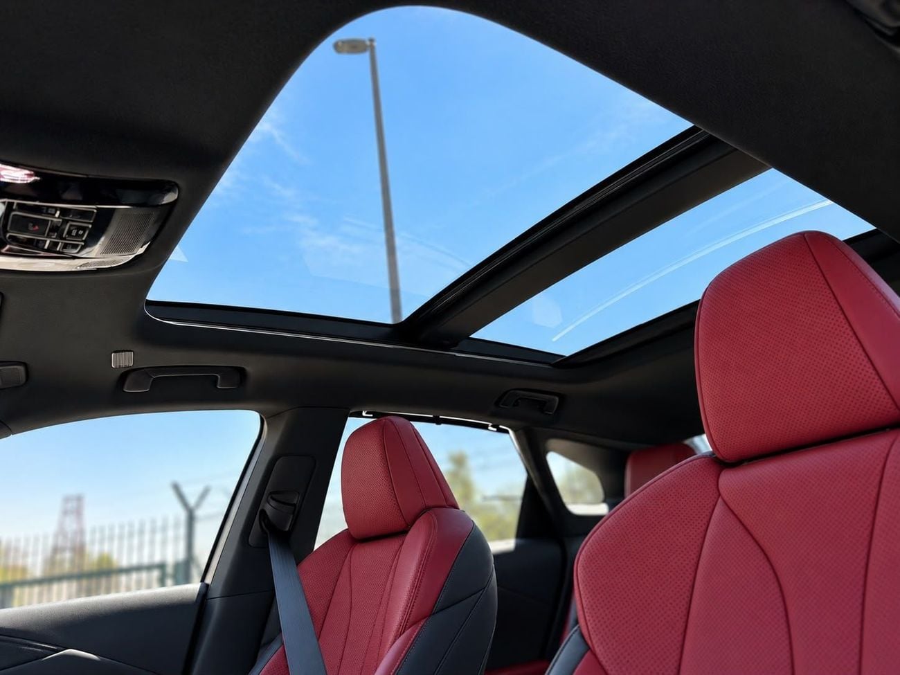 لكزس RX 500h F SPORT PERFORMANCE لكزس RX 500 H 2026