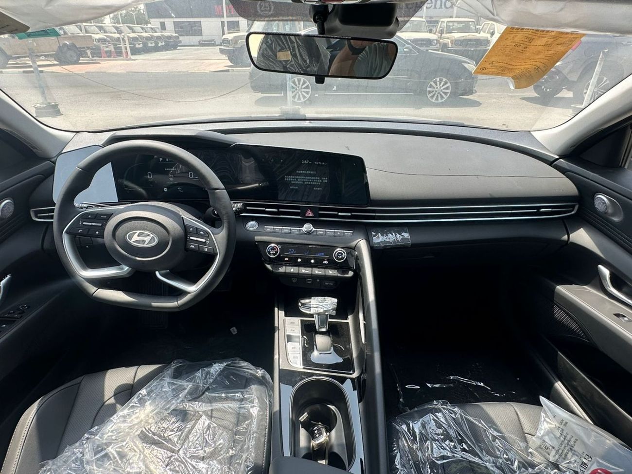 Hyundai Elantra 1.5 LUXURY PREMIUM , BIG SCREEN, SEAT HEATING, ELECTRIC SEAT, LEATHER SEAT, FULL OPTION,MODEL 2025