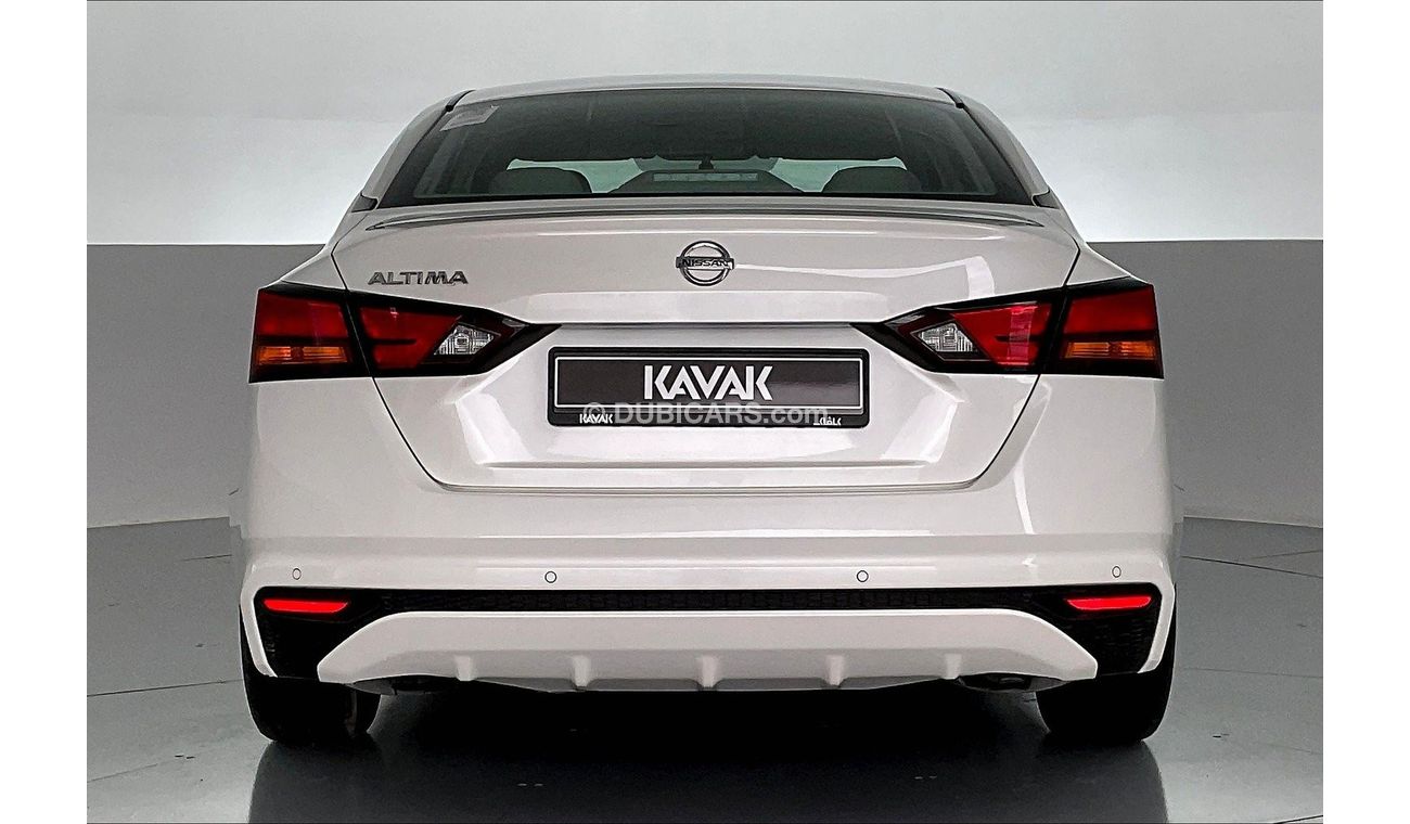 Nissan Altima S W/ Alloy Wheels