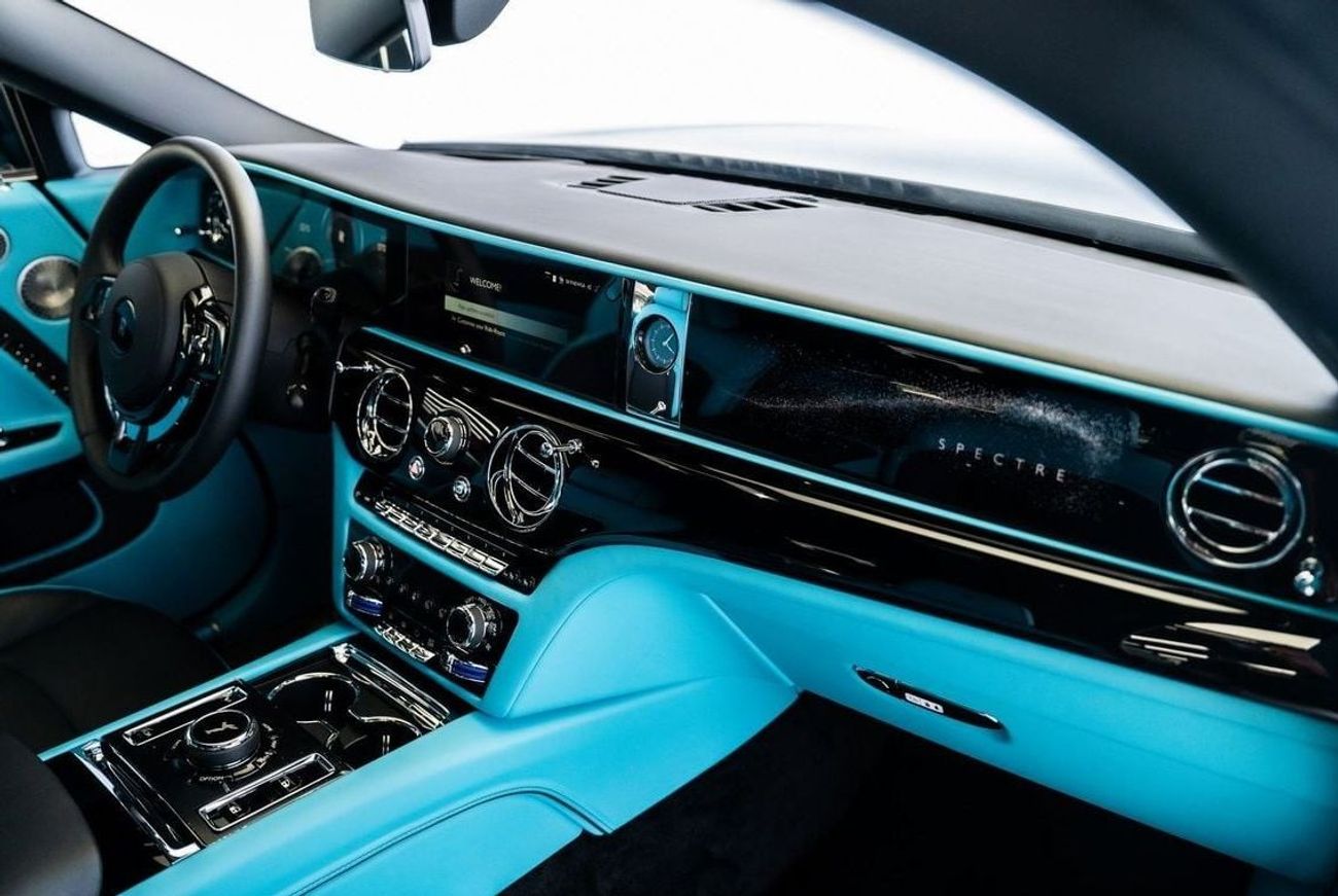 رولز رويس سبيكتر Rolls Royce Spectre