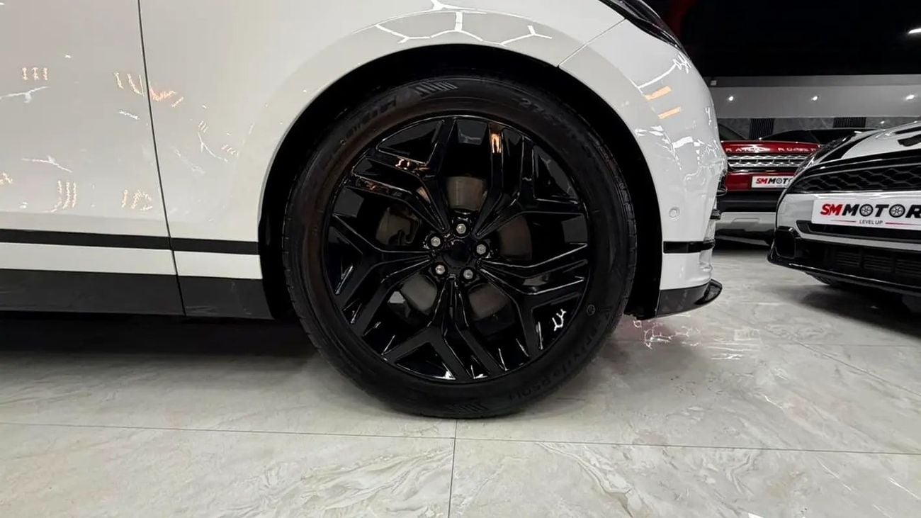 لاند روفر رينج روفر فيلار GCC P380 R DYNAMIC V6 MINT CONDITION WITH WARRANTY AND FINANCE OPTION