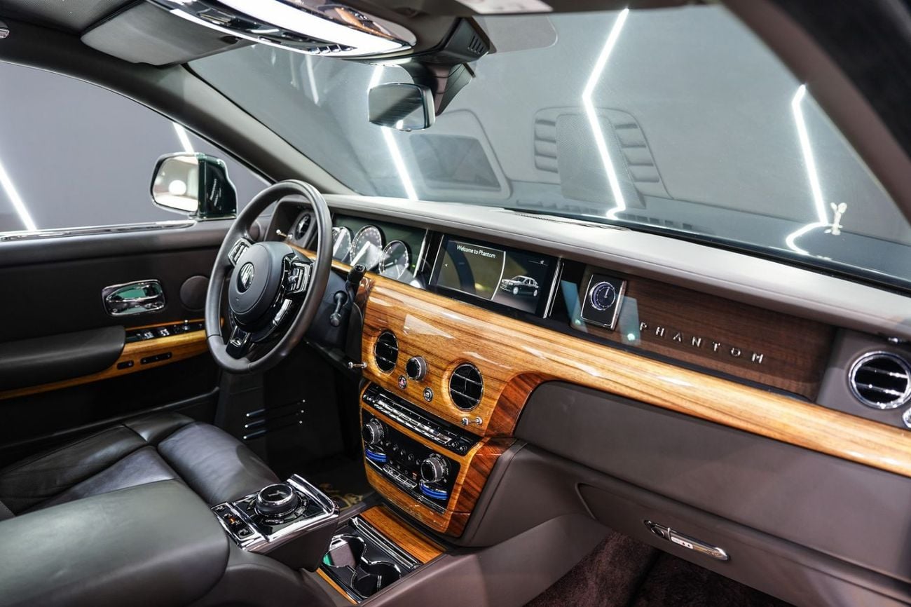 Rolls Royce Phantom SWB 2022 Rolls Royce Phantom, Rear-Seat Entertainment, Starlight Headliner, Dealer Extended Warranty