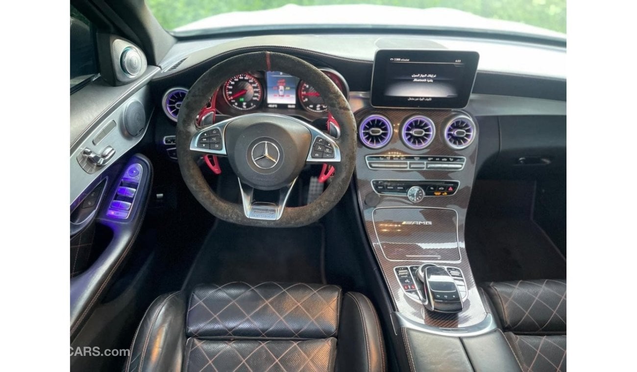 Mercedes-Benz C 63 AMG Std 2015 model C63S, GCC, 3-lobed, without accidents, in excellent condition, 8 cylinders, mileage 1