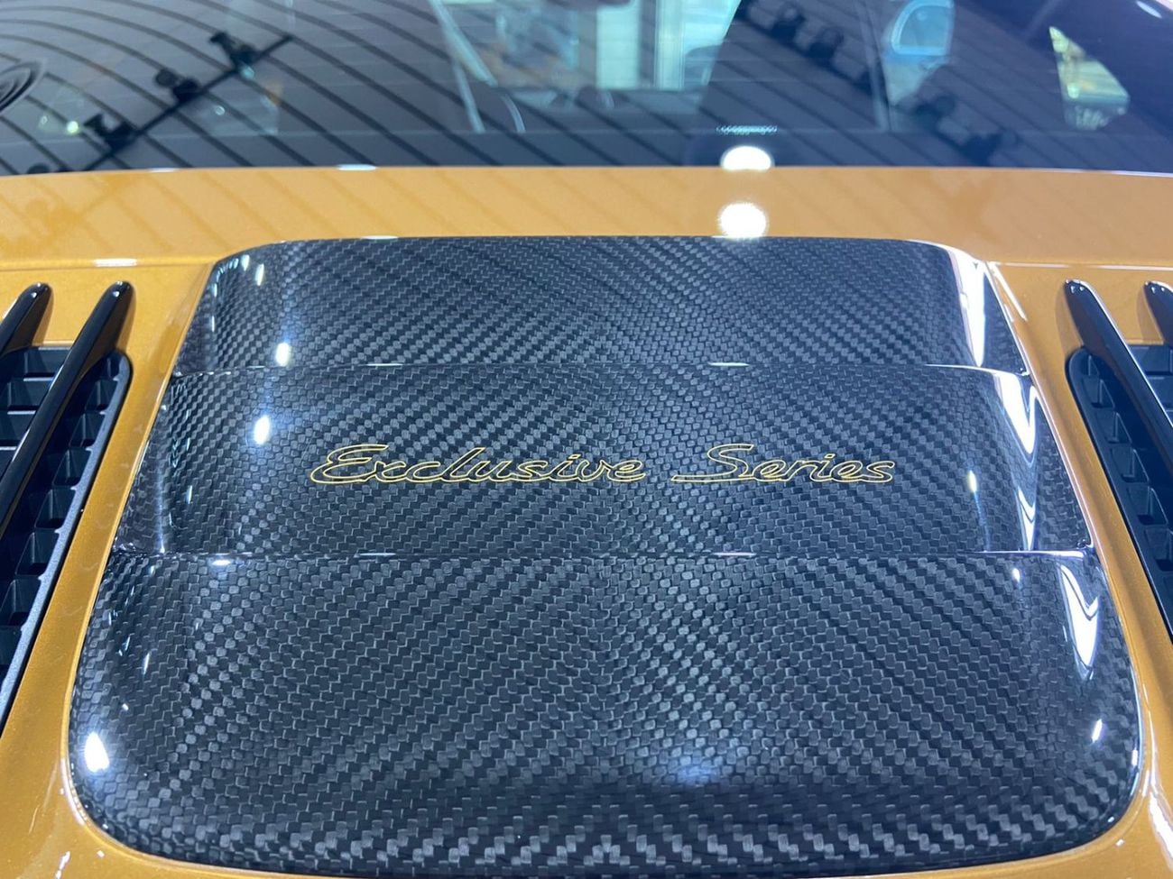 بورش 911 TURBO S EXCLUSIVE SERIES