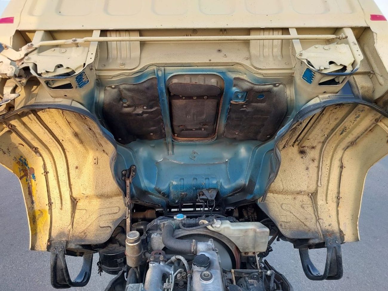 Mitsubishi Fuso Canter MITSUBISHI CANTER DUMPER TRUCK RHD 1986 MODEL 3.5 L DIESEL MANUAL(PM00040)