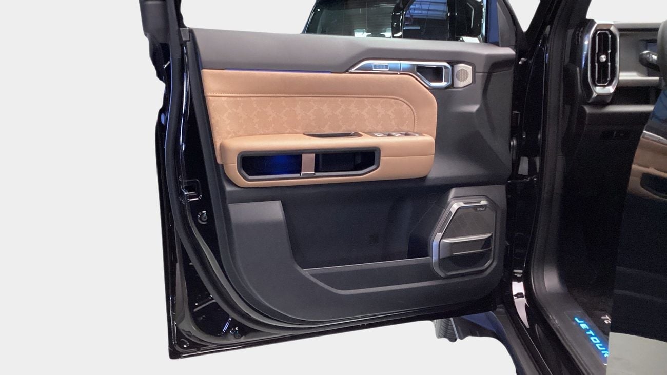 جيتور T2 2.0T 4WD LUXURY PLUS | شامل الضمان | 0 ﺪﻔﻋﺓ ﺃﻮﻟﻯ