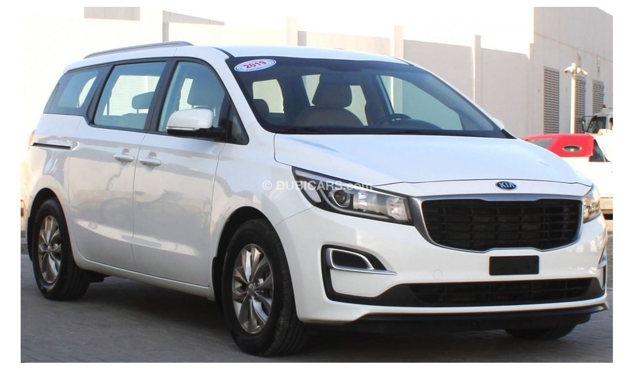 Kia Carnival Kia Carnival 2019 GCC, in excellent condition without accident