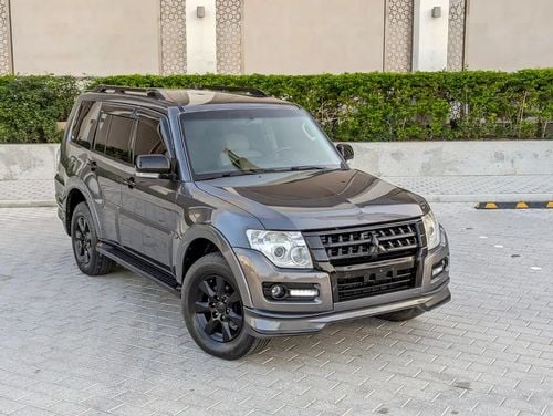 ميتسوبيشي باجيرو GLS MID OPTION GCC IN EXCELLENT CONDITION