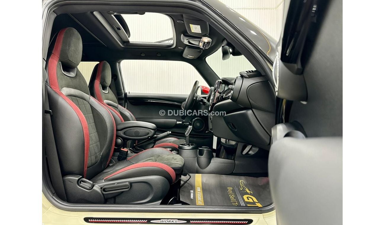 Mini John Cooper Works 2018 Mini Cooper JCW, Service History, Warranty, Low kms, GCC Specs