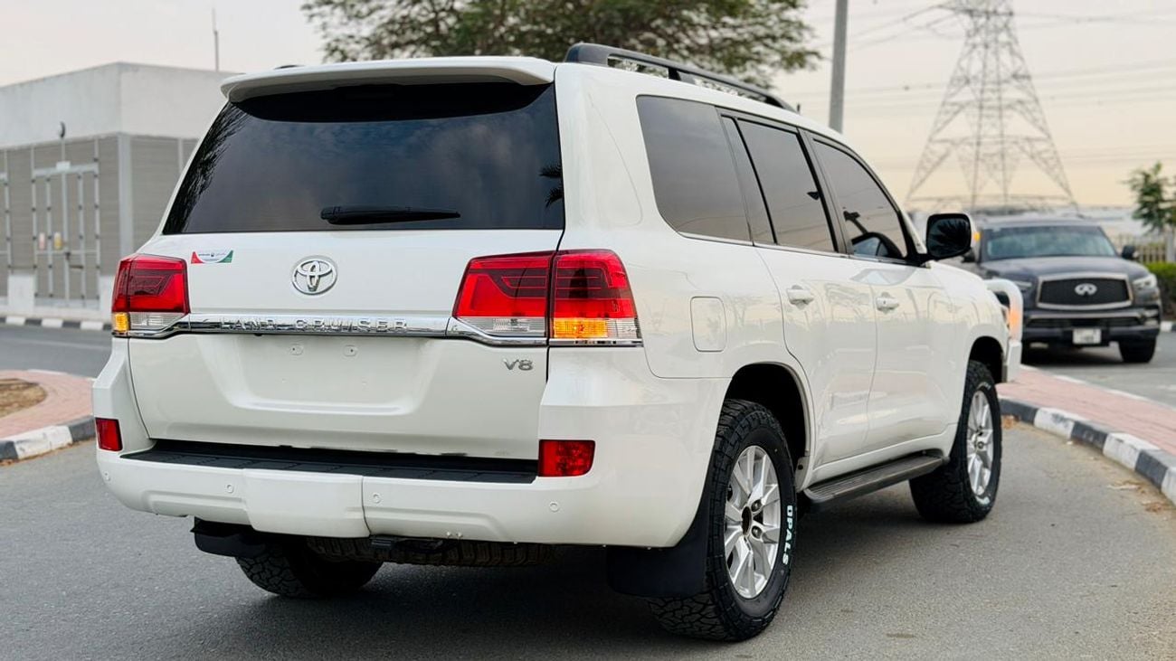 Toyota Land Cruiser 2019 | 4.5L DIESEL | AT | RHD | HEAVY BULL BAR WITH LED FOCUSED LIGHTS | PUSH START ENGINE | REAR CL