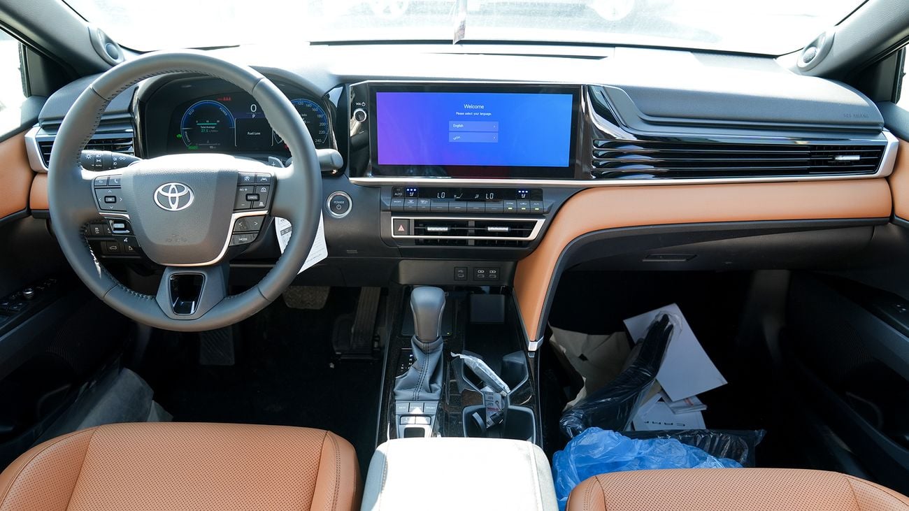 Toyota Camry 2.5 L Hybrid