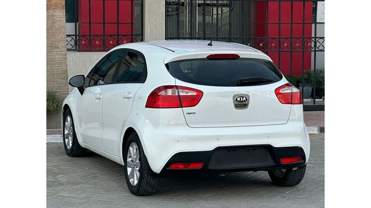 Kia Rio EX Kia Rio  Model: 2014  Price : 22,000 dirhams  Mileage: 191,000 km  Gulf specifications, cruise co