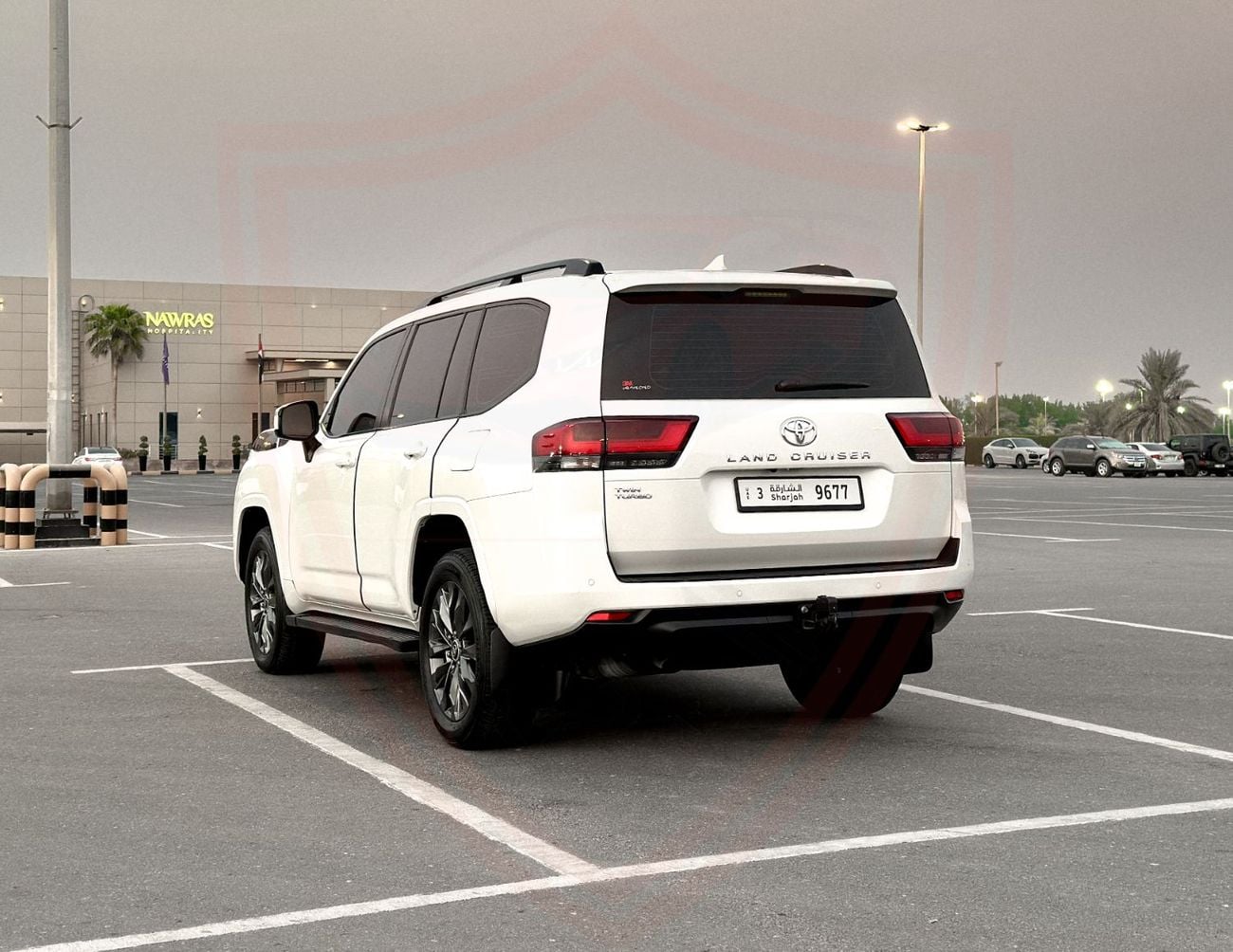 Toyota Land Cruiser VXR Toyota Land Cruiser | 3.5 L | 2022 | GCC | Accident-Free | In Excellent Condition | 3679 P.M