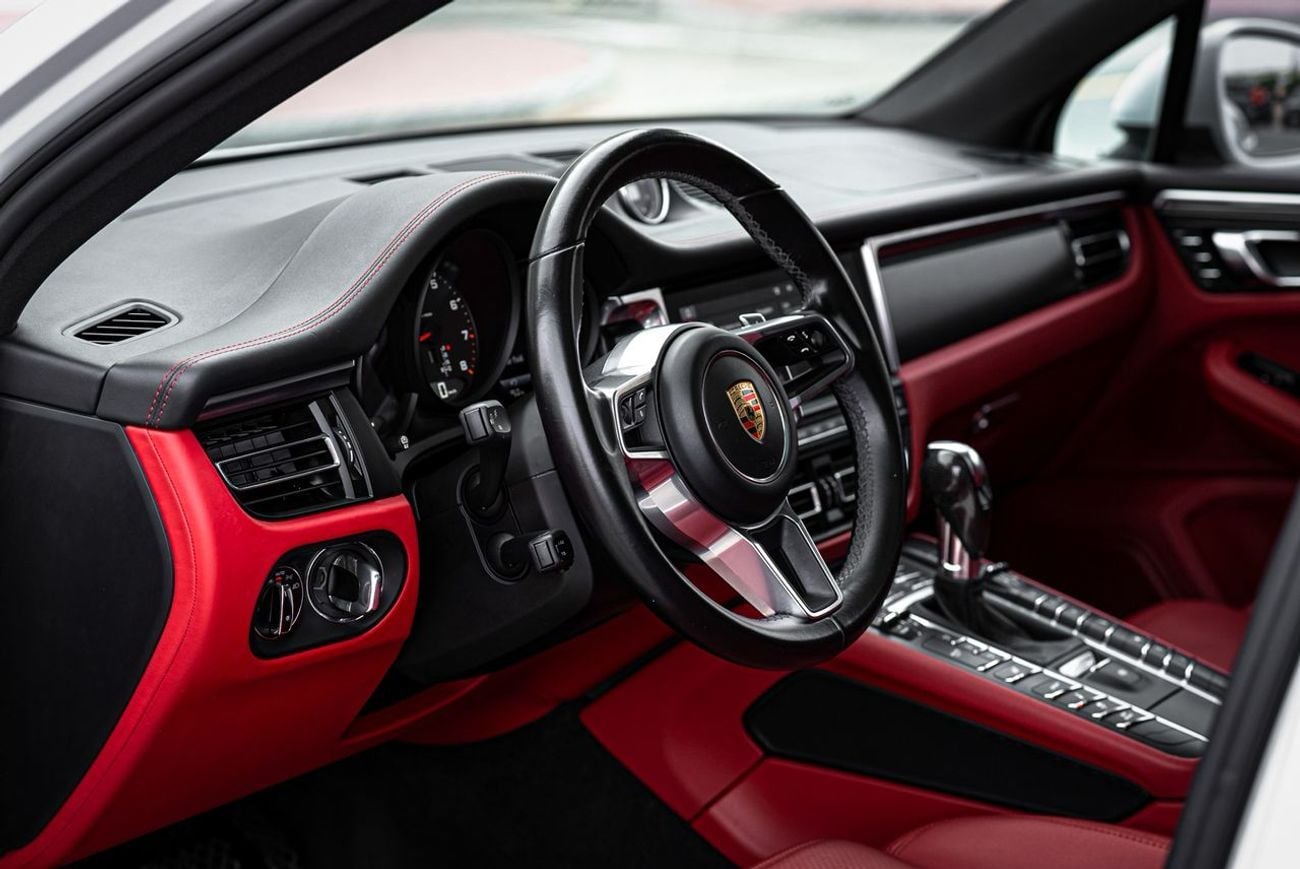 بورش ماكان Std 2.0L - sport chrono package