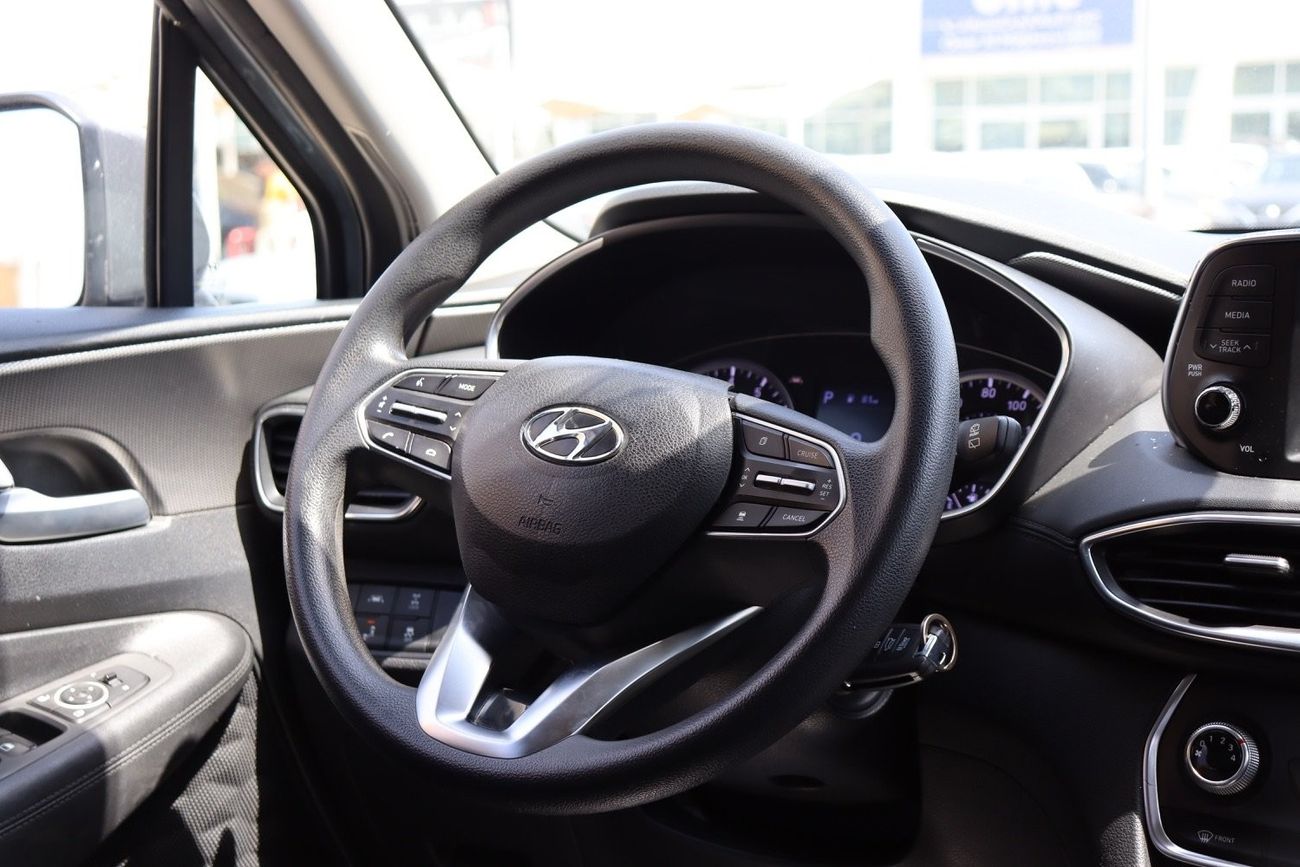 هيونداي سانتا في Smart 2.4L Hyundai Santa Fe / 2019 / Mid / USA / 86,000Mi