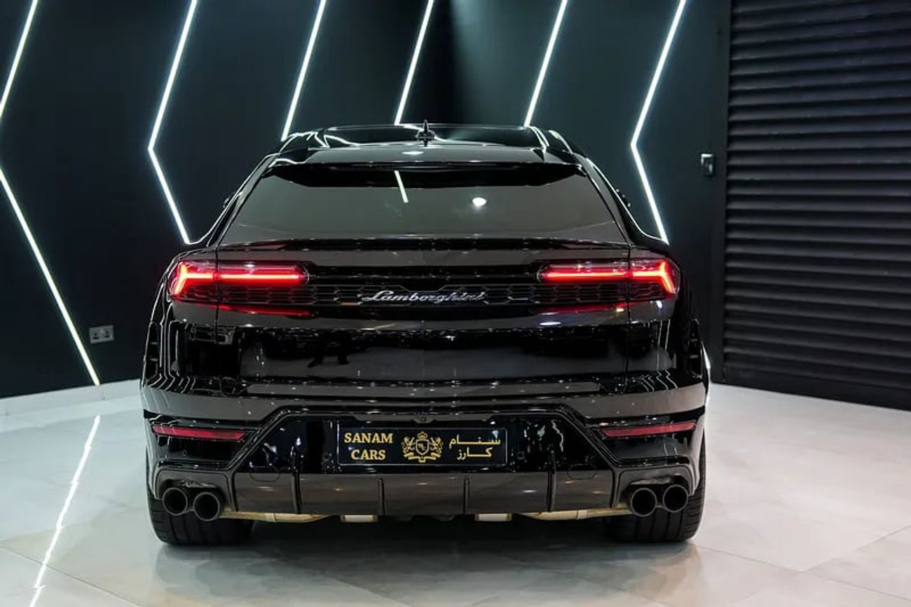 لامبورغيني اوروس SE Hybrid, New Facelift, Carbon Trim, Bang N Olufsen Audio