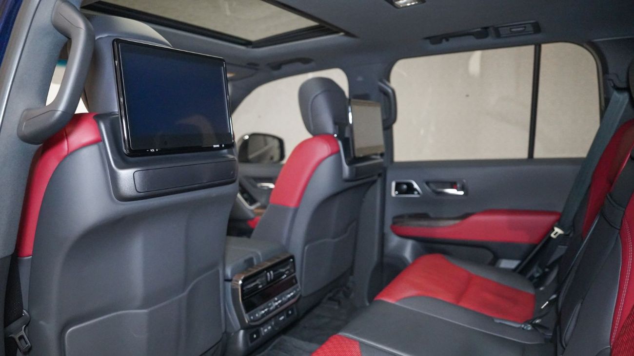 تويوتا لاند كروزر 3.5 VXR 409TT - Warranty until July 2026 - Approved Prepared Vehicle