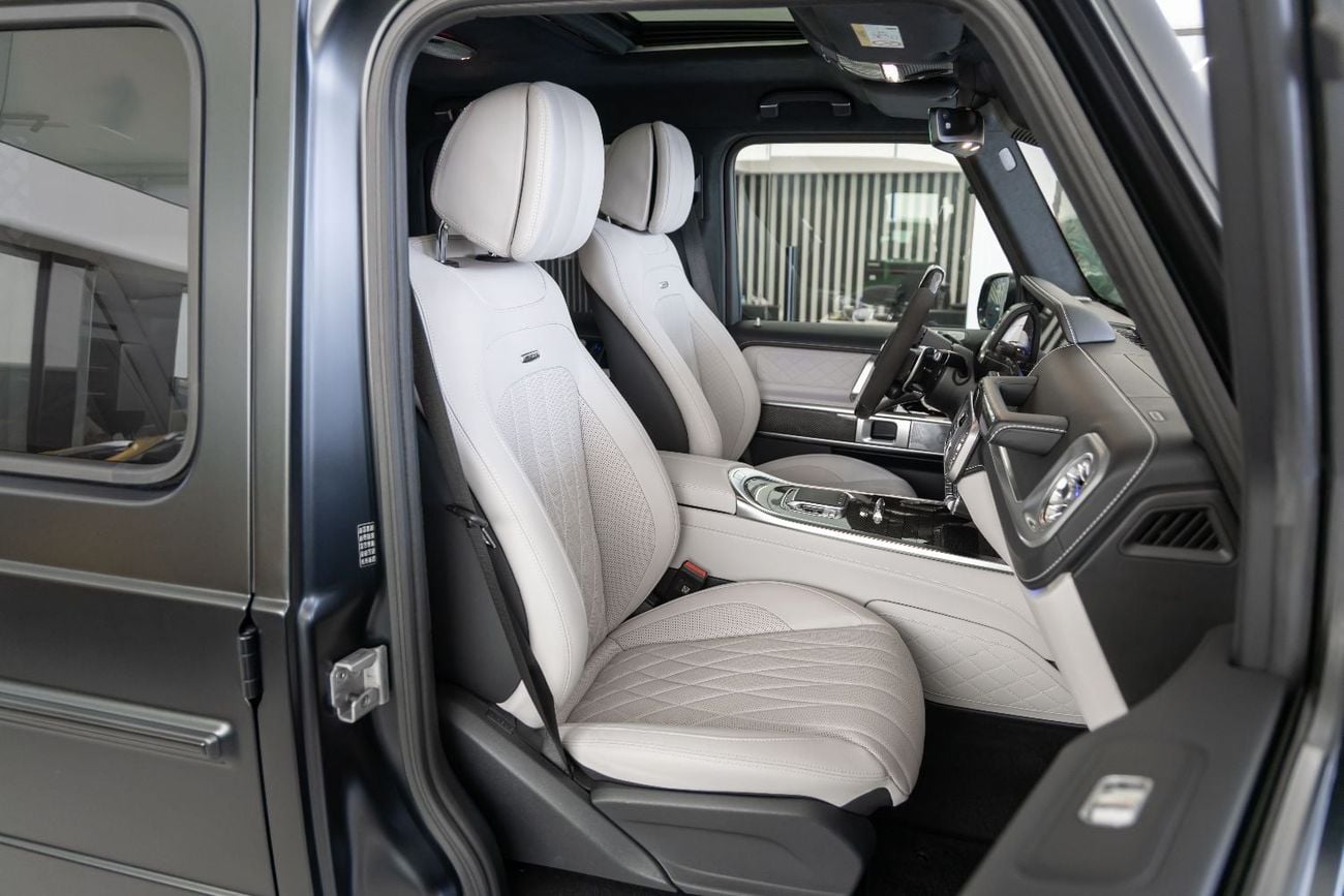 Mercedes Benz G63 AMG STANDARD Mercedes-Benz G63 AMG | 2025 | Performance Package | V8 4.0L Twin-Turbo | 585 HP