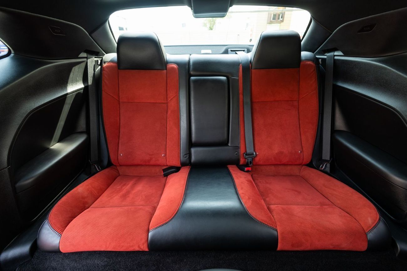 Dodge Challenger R/T 5.7L (370 HP)