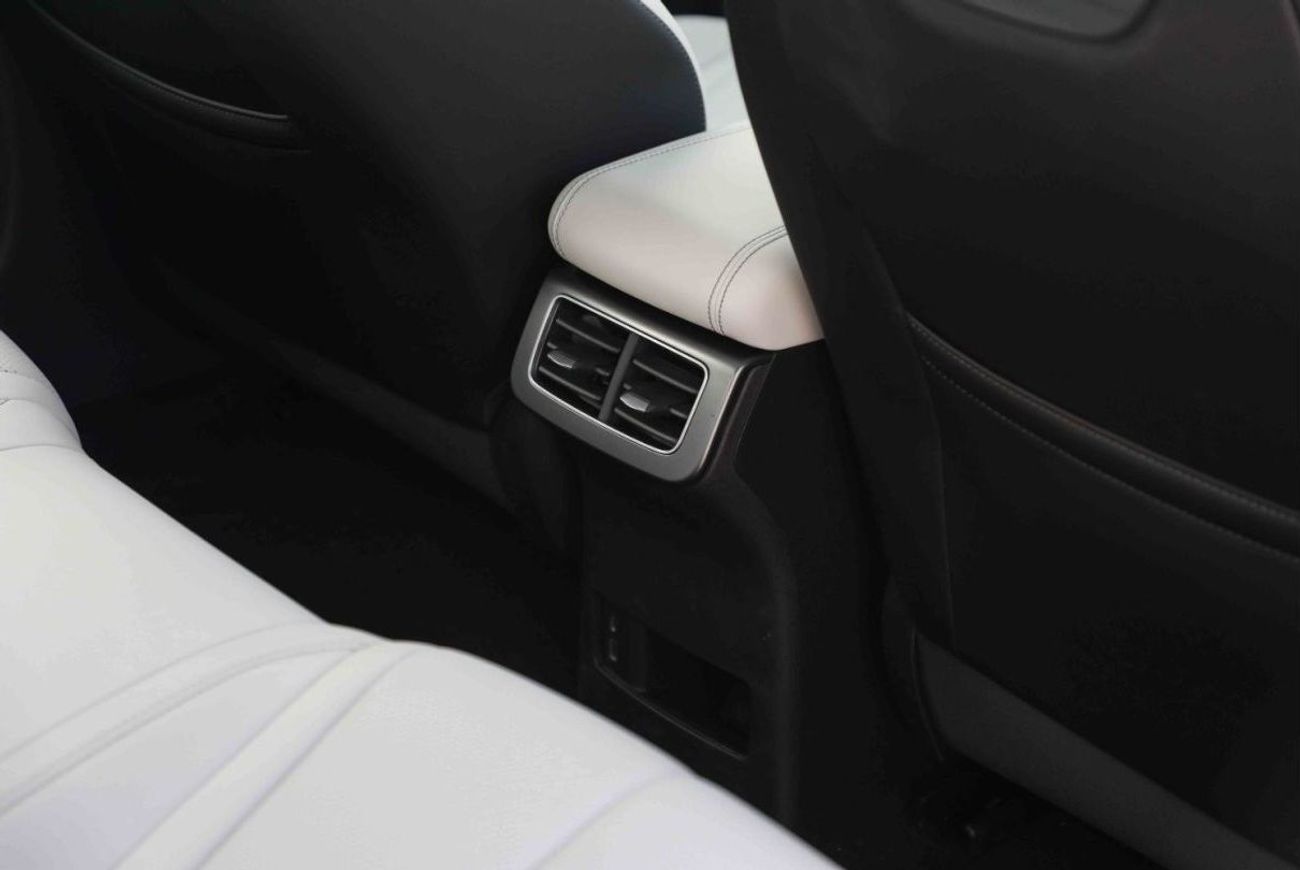 BYD Seal 2024 BYD SEAL 06 DM-i 120KM HONOR 1.5 Plug-in Hybrid - Grey inside Black | Export Only