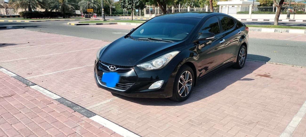 هيونداي إلانترا sedan, fwd, 5 seats, 4 doors