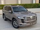 Toyota Land Cruiser VXR Facelifted With Interior and Exterior GCC Specs | Well Maintained