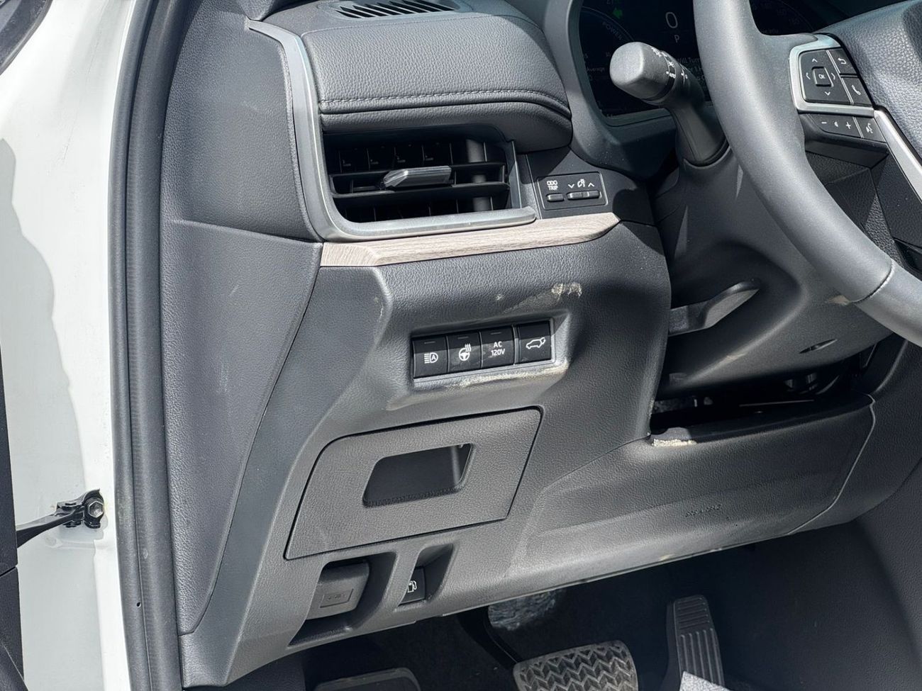 تويوتا جراند هايلاندر 2026 TOYOTA GRAND HIGHLANDER LIMITED TRIM CANADIAN SPEC READ STOCK AVAIALABLE IN SHOWROOM