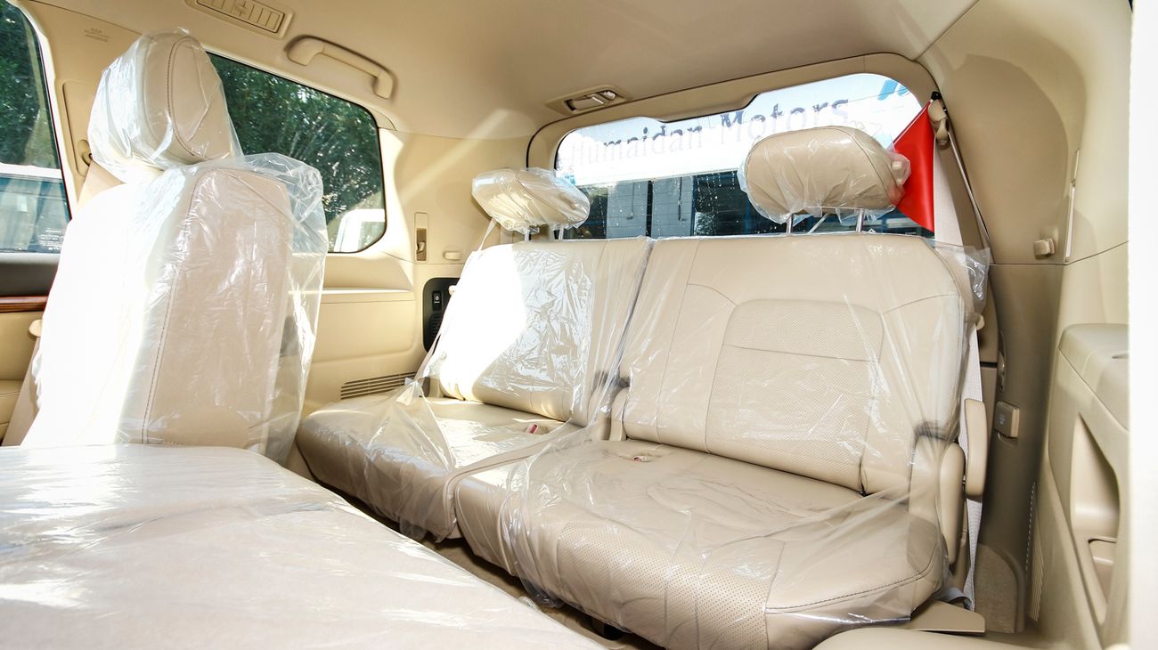 Toyota Land Cruiser GXR V8