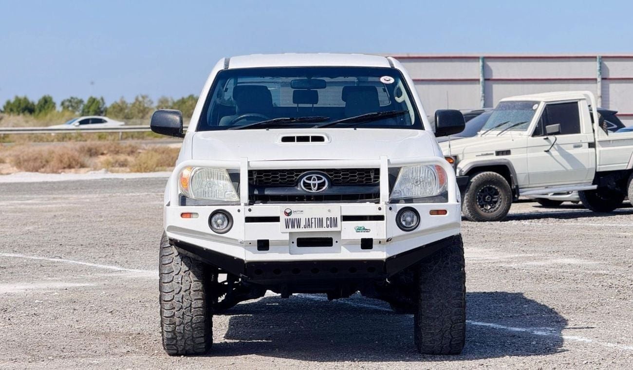 Toyota Hilux PREMIUM BULL BAR | RHD | 2010 | 3.0L DIESEL ENGINE | MANUAL TRANSMISSION | LATEST SPORTS BAR