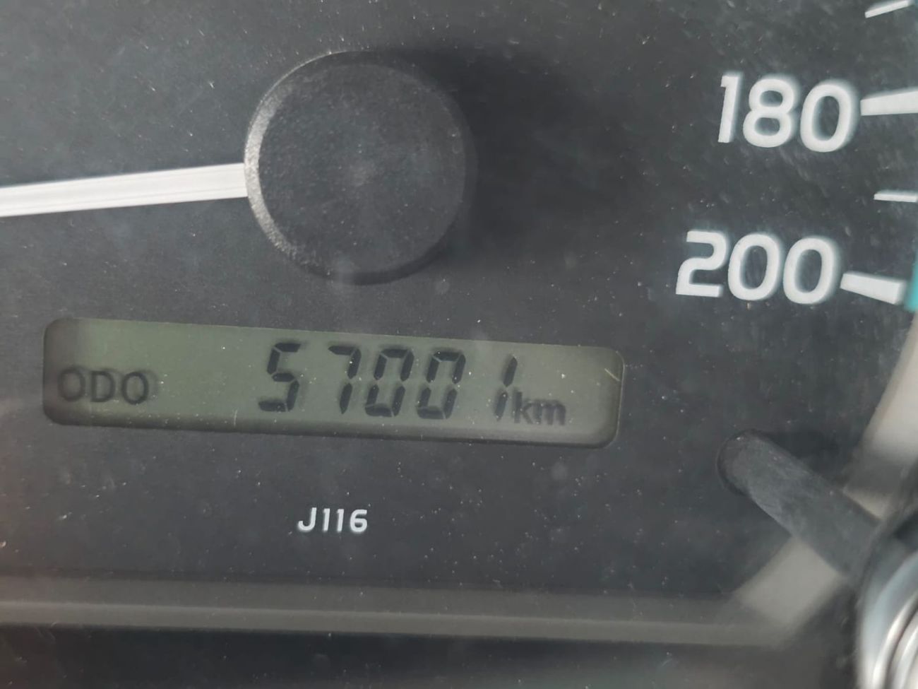 تويوتا لاند كروزر بيك آب diesel 4.5 liter ,right hand ,drive 2017 model ,shape 2024 ,only for export available