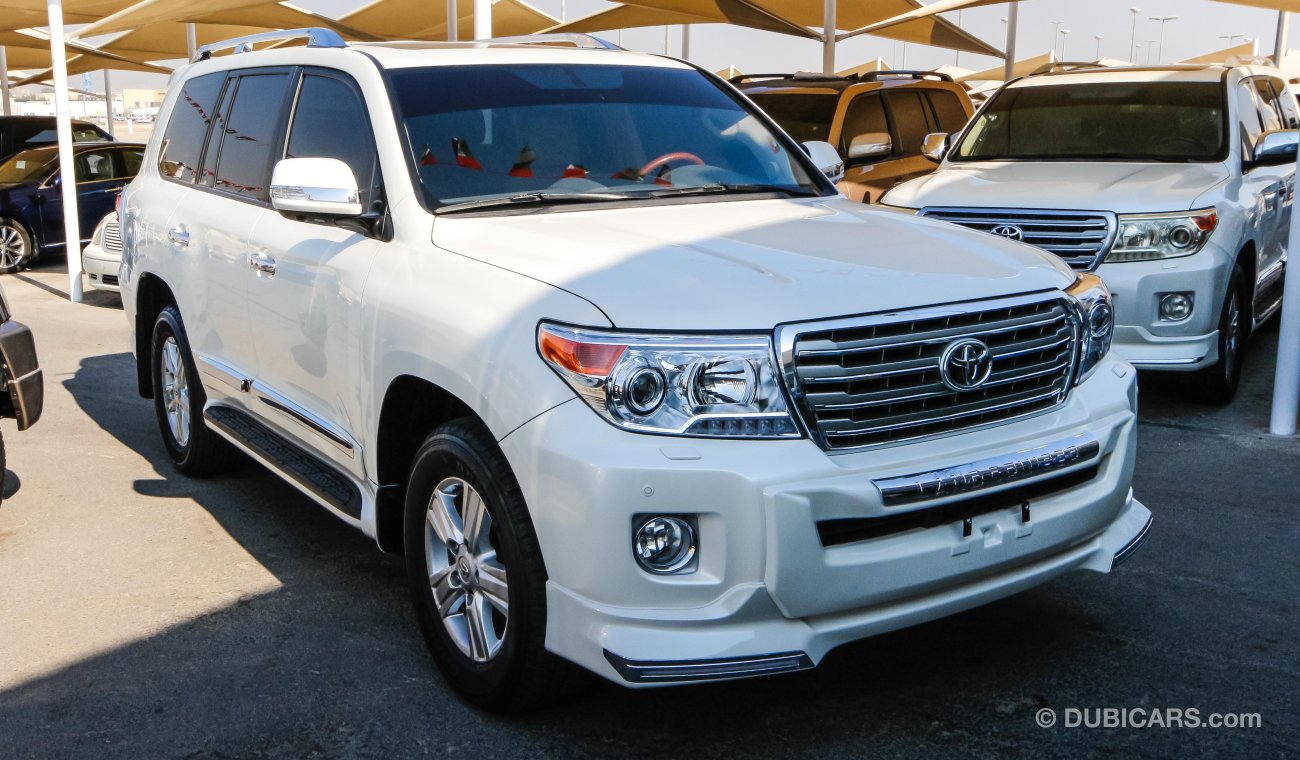 Toyota Land Cruiser VXR V8 5.7