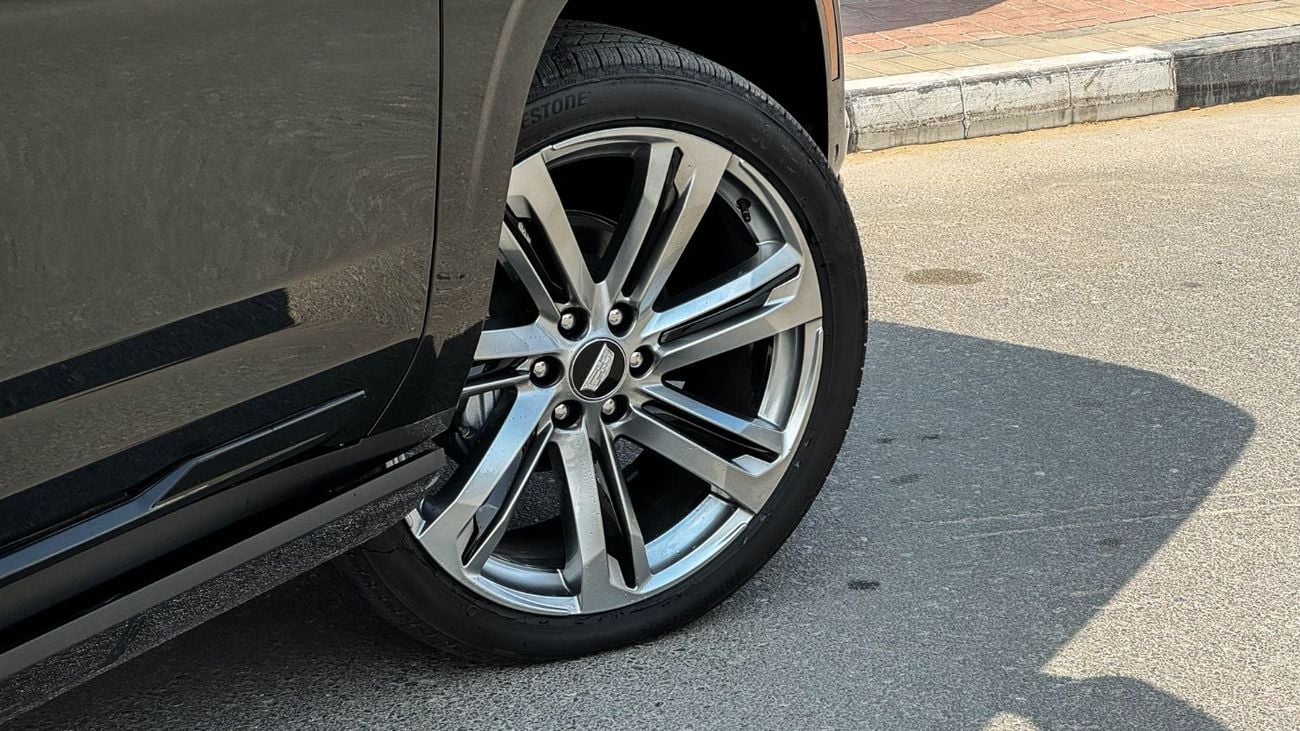 Cadillac Escalade ESV Sport Platinum 6.2L V8 4WD 2026 Brand New American Specs