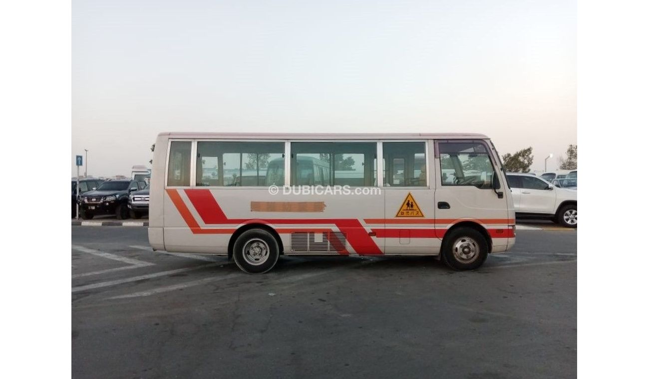 Mitsubishi Rosa MITSUBIAHI ROSA RIGHT HAND DRIVE (PM966)