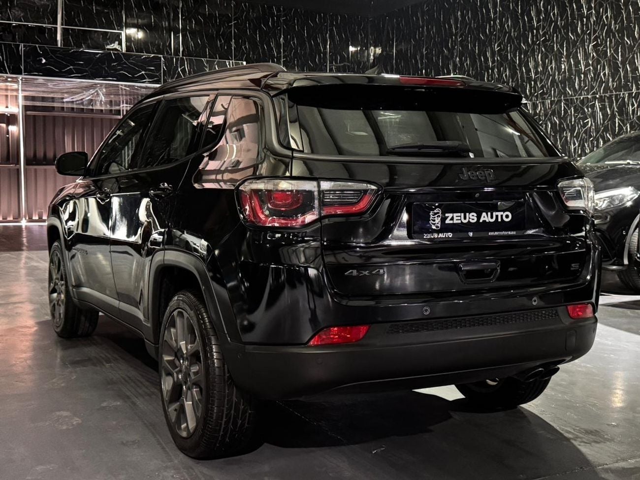 Jeep Compass 2019 JEEP COMPASS S Limited 2.4L ,180hp,6-speed Automatic,GCC Specs With Full Service History