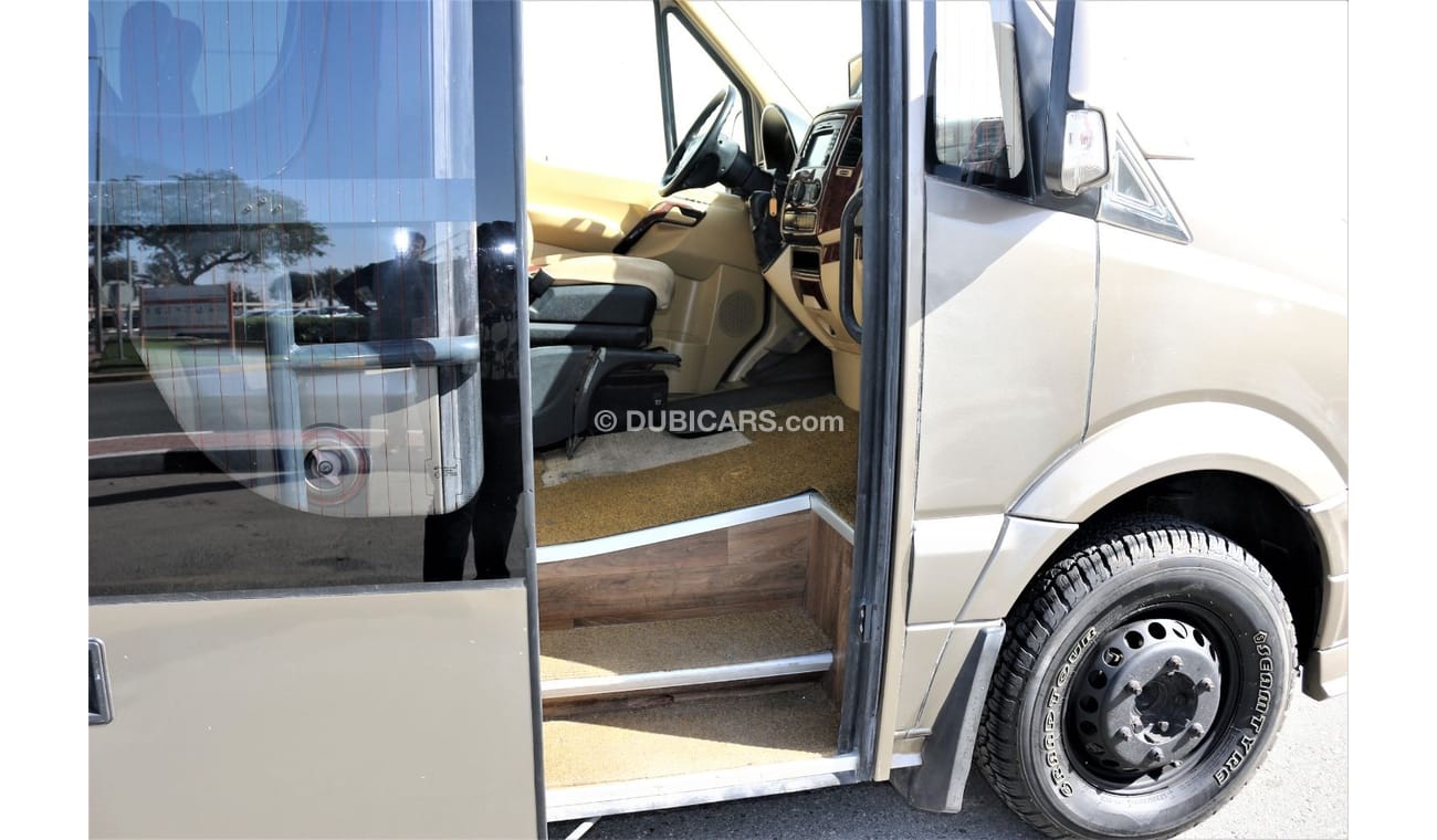 Mercedes-Benz Sprinter MERCEDES SPRINTER 2013 FULL OPTIONS V6 PETROL 30 PASSENGER
