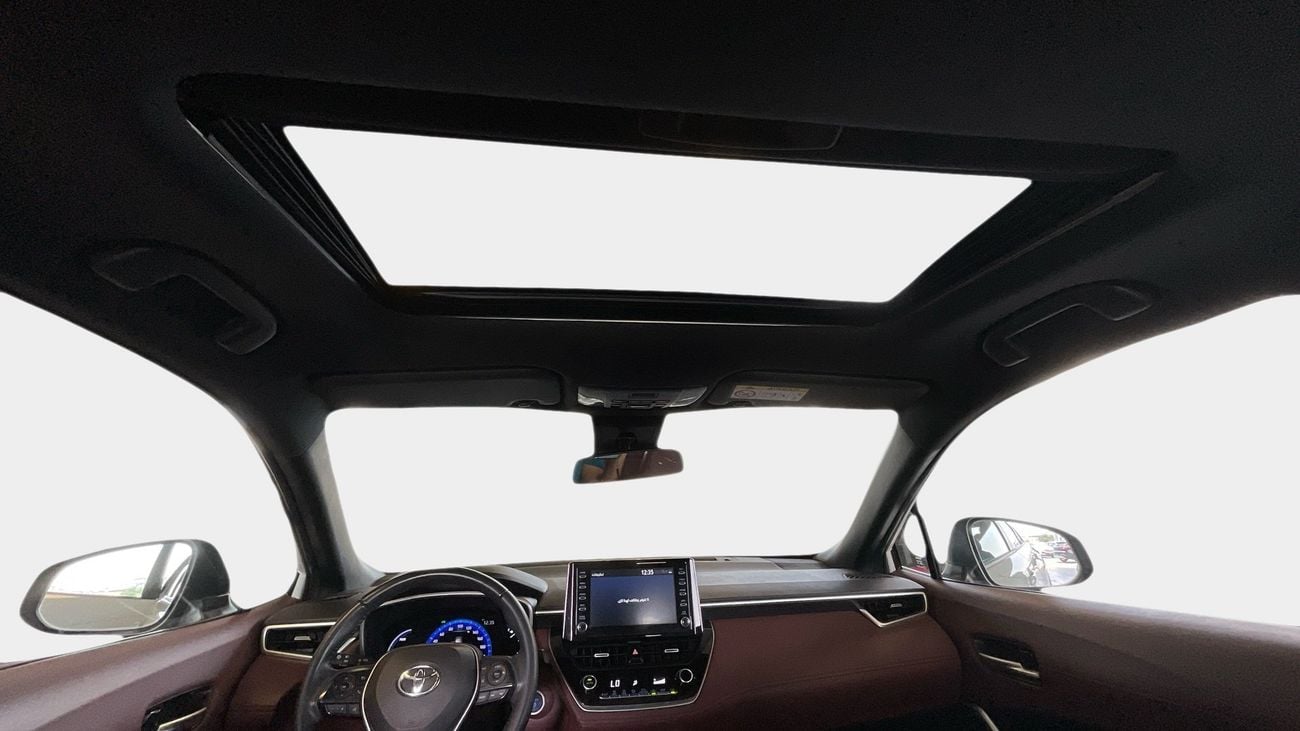 تويوتا كورولا كروس GLI | شامل الضمان | 0 ﺪﻔﻋﺓ ﺃﻮﻟﻯ