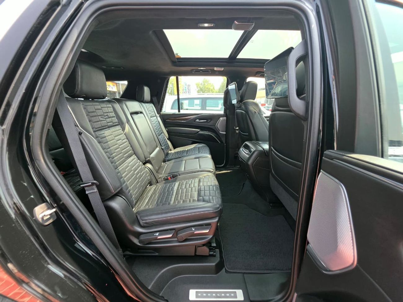 Cadillac Escalade Sport Platinum 6.2L AWD Original Paint 2021 GCC