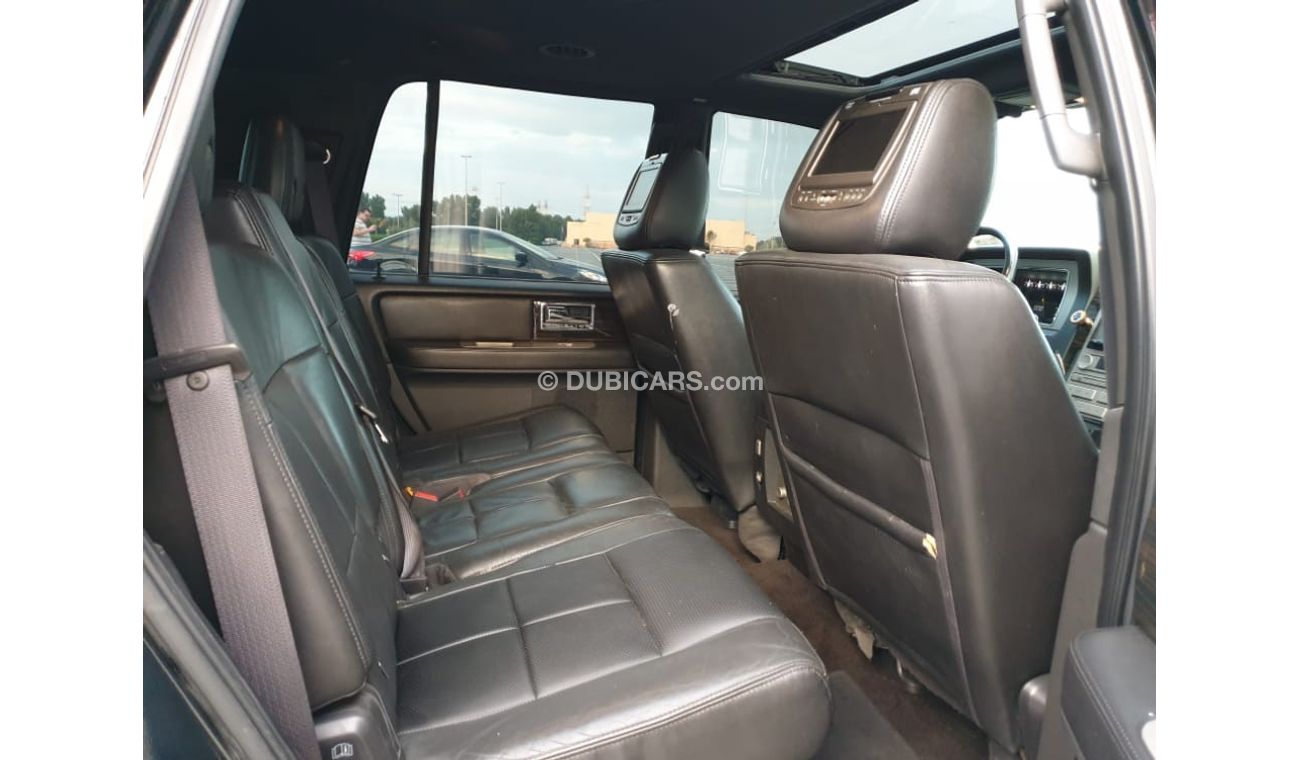 لينكولن نافيجاتور Lincoln Navigator 2010 GCC Perfect Condition - Accident Free