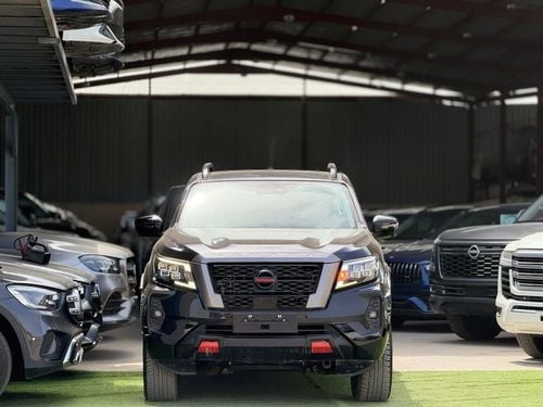 نيسان نافارا  2.4 L DIESEL AUSTRALIAN
