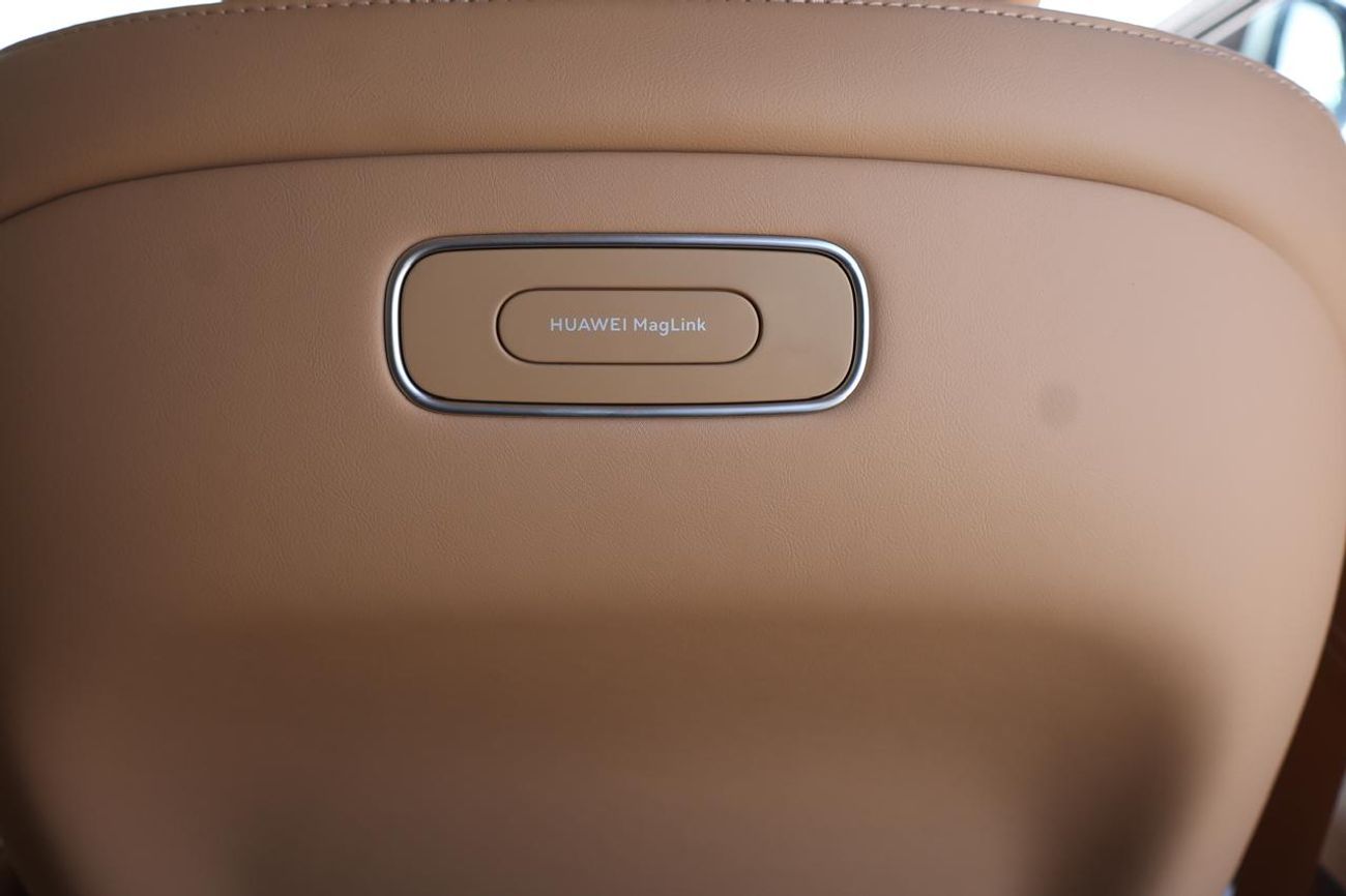 آيتو 7 SERES AITO M7 PLUS 4WD